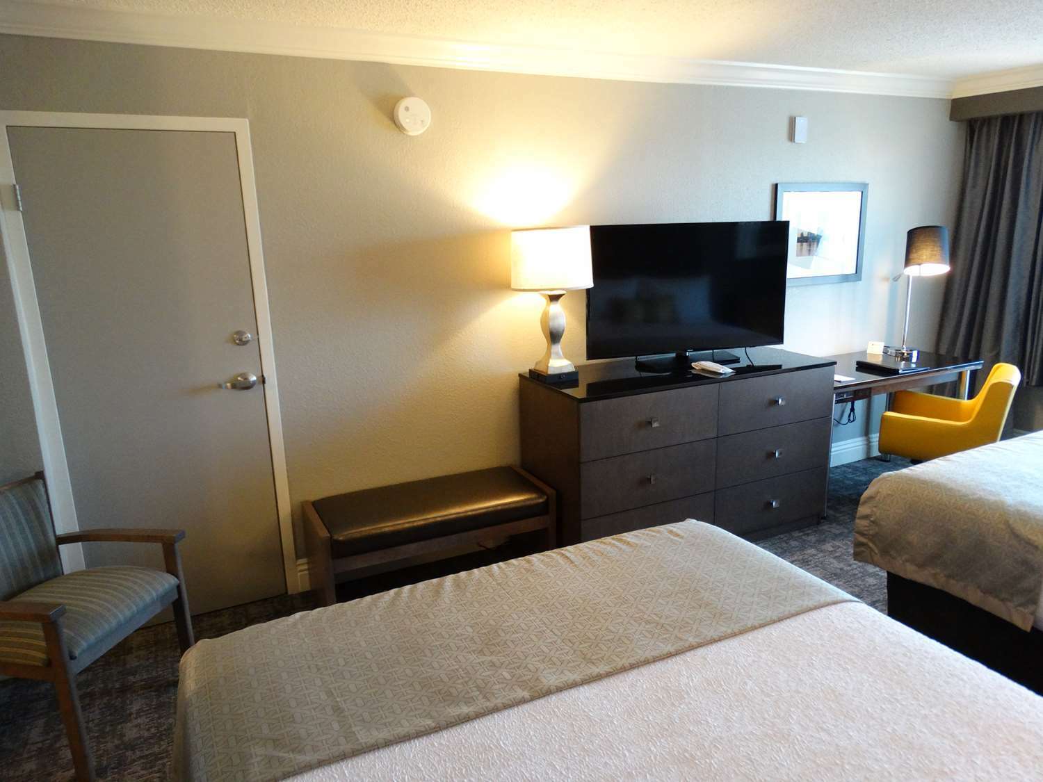 Best Western Premier Airport/Expo Center Hotel Луисвил Стая снимка