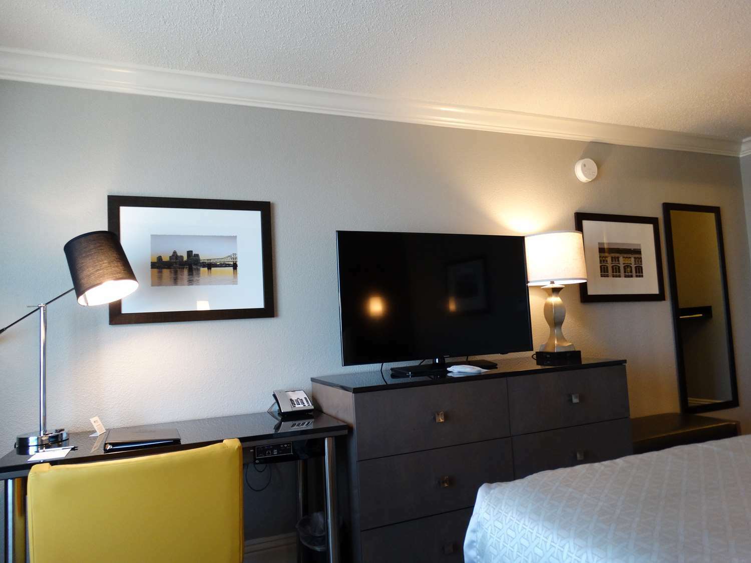 Best Western Premier Airport/Expo Center Hotel Луисвил Стая снимка